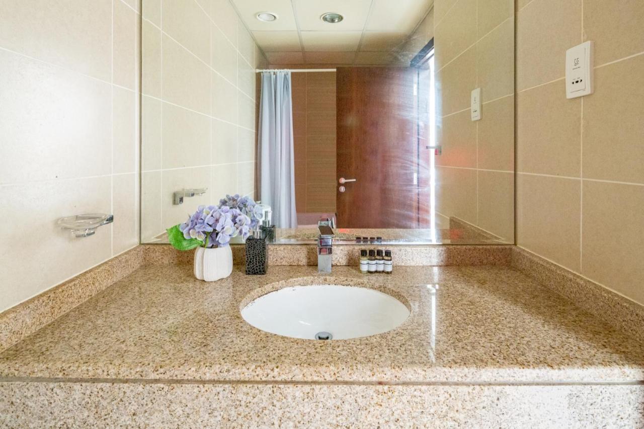 Frank Porter - Goldcrest Executive Apartment Dubai Exterior photo